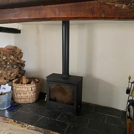 Bryntirion Farmhouse Rooms Llanfair Caereinion Buitenkant foto